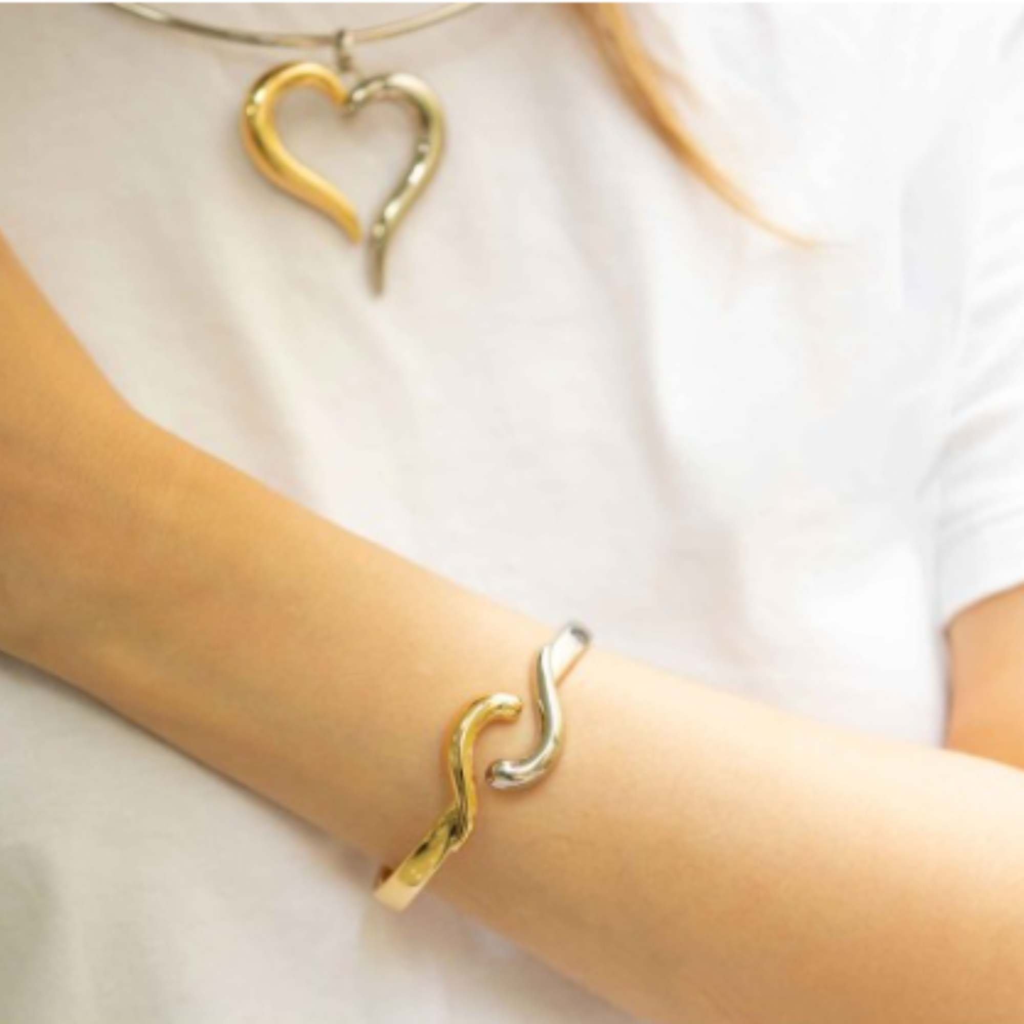 Bracelete Simétrico -  Banhado em Ouro e Prata Multicores 2