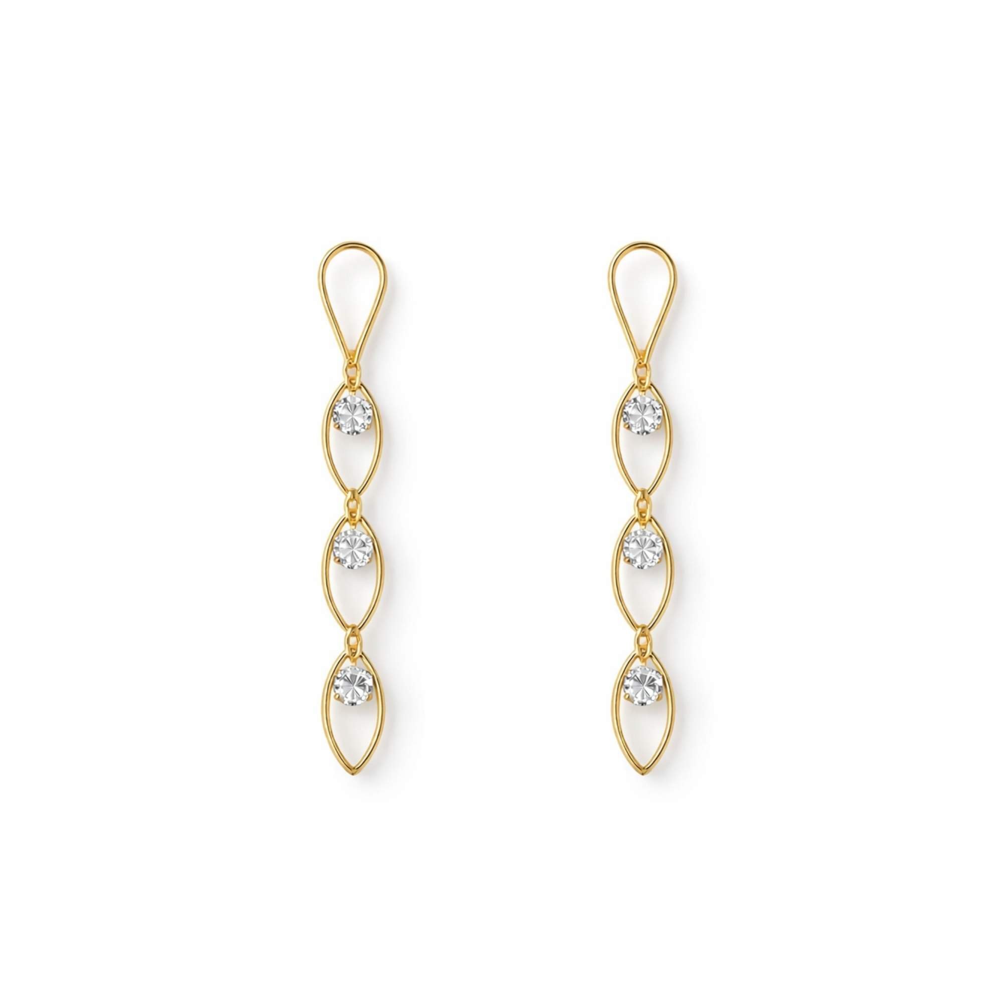 Brinco Elos com Ponto de Luz - Banhada em Ouro 18k