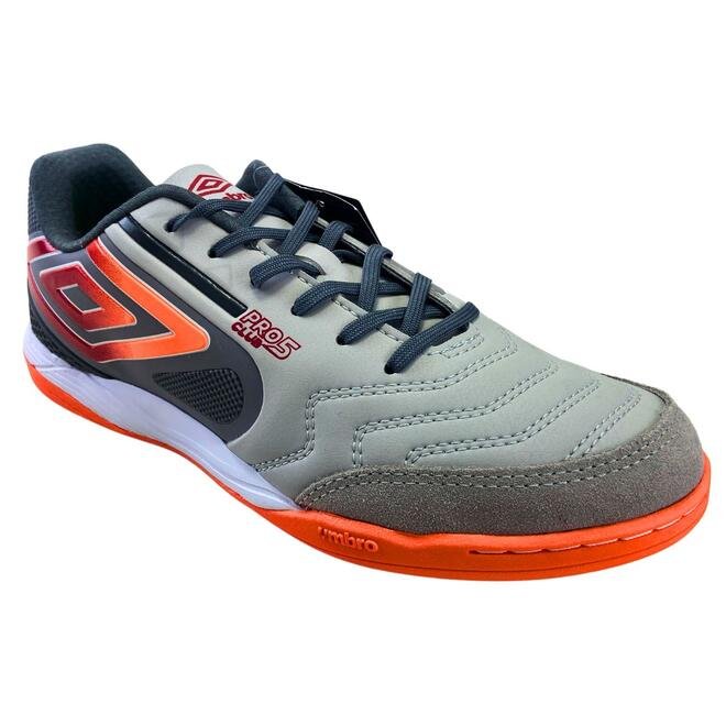 Chuteira Futsal Umbro Pro 5 Bump Club Prata/Grafite/LRJF Cinza/Laranja 2