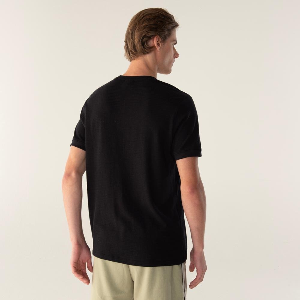 Camiseta Fila Regular Embroidery Gt Masculina Preto 2