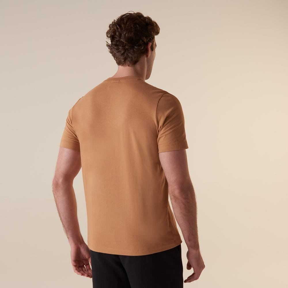 Camiseta Fila One World Letter Masculina Marrom 2