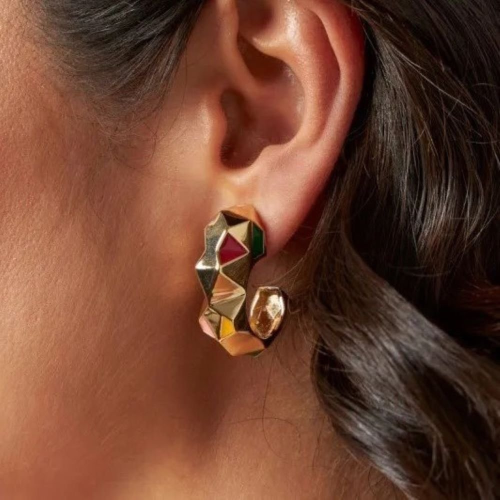 Brinco Meia Argola Cubista Esmaltado Semijoia Banhado a Ouro 18K Ania Store Dourado 2