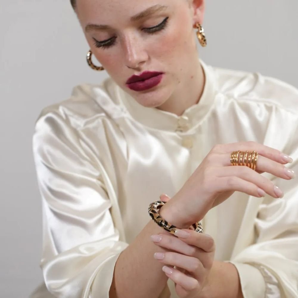 Anel Oito Aros Lisos Semijoia Banhado a Ouro 18K Ania Store Dourado 4
