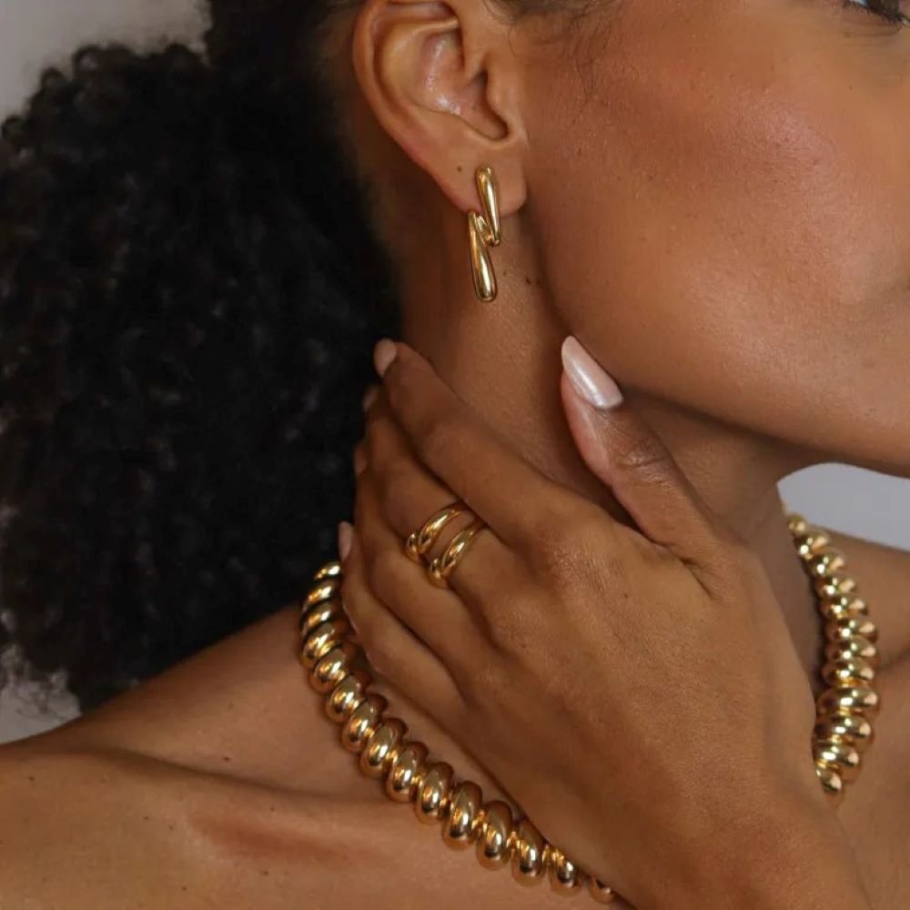 Brinco Gotas Duplas Semijoia Banhado a Ouro 18K Ania Store Dourado 3