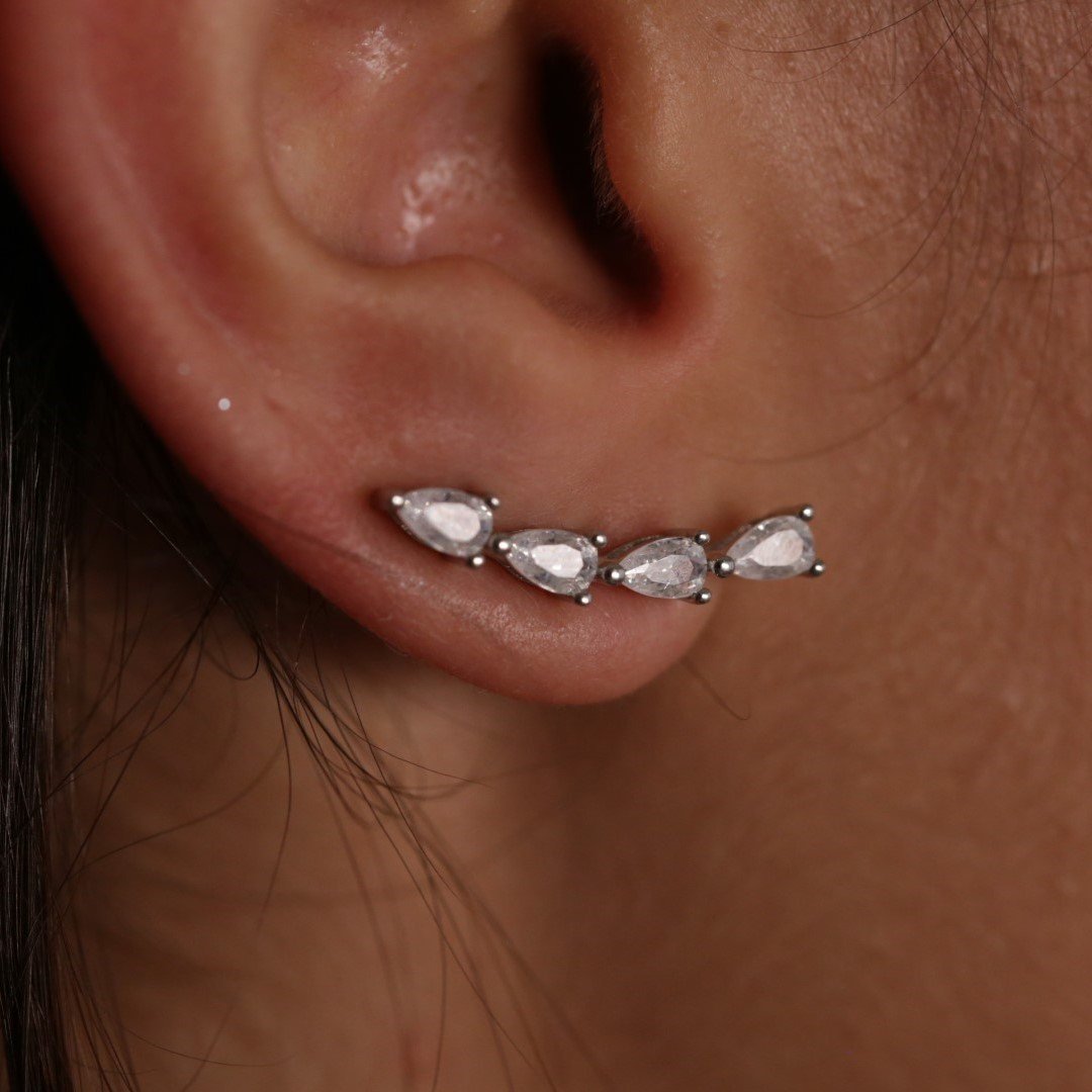 Brinco Ear Cuff Gotas Zircônias Semijoia Banhado a Ródio Branco Atena Cinza 4