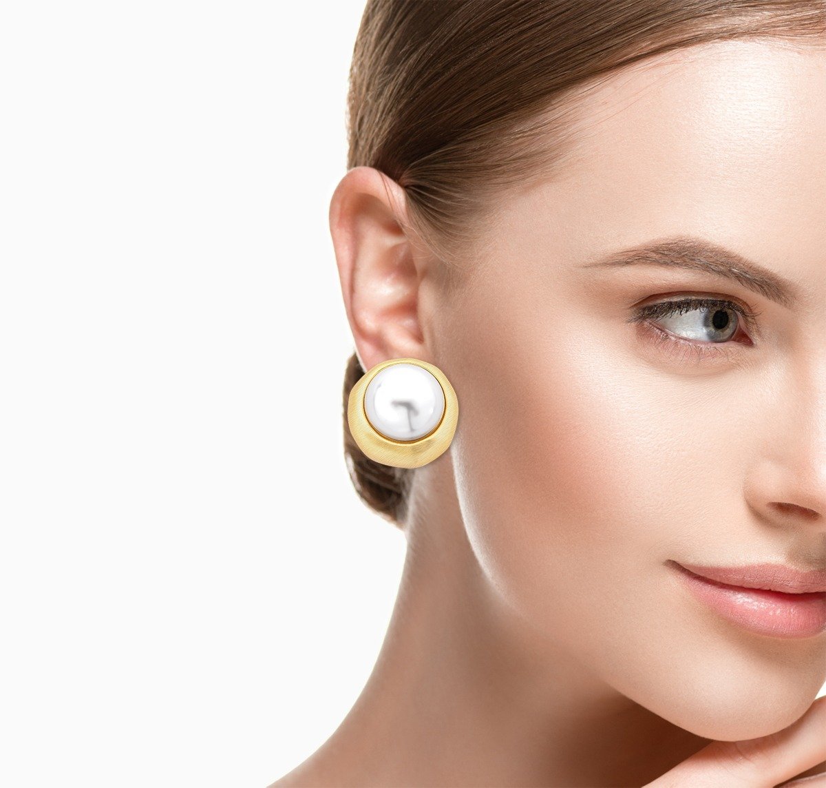 Brinco com Pérola Shell Grande Semijoia Banhada a Ouro 18k Atena Dourado 2