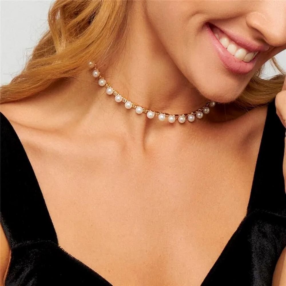 Colar Choker Pérolas e Cristais Semijoia Banhada a Ouro 18K Ania Store Dourado 3