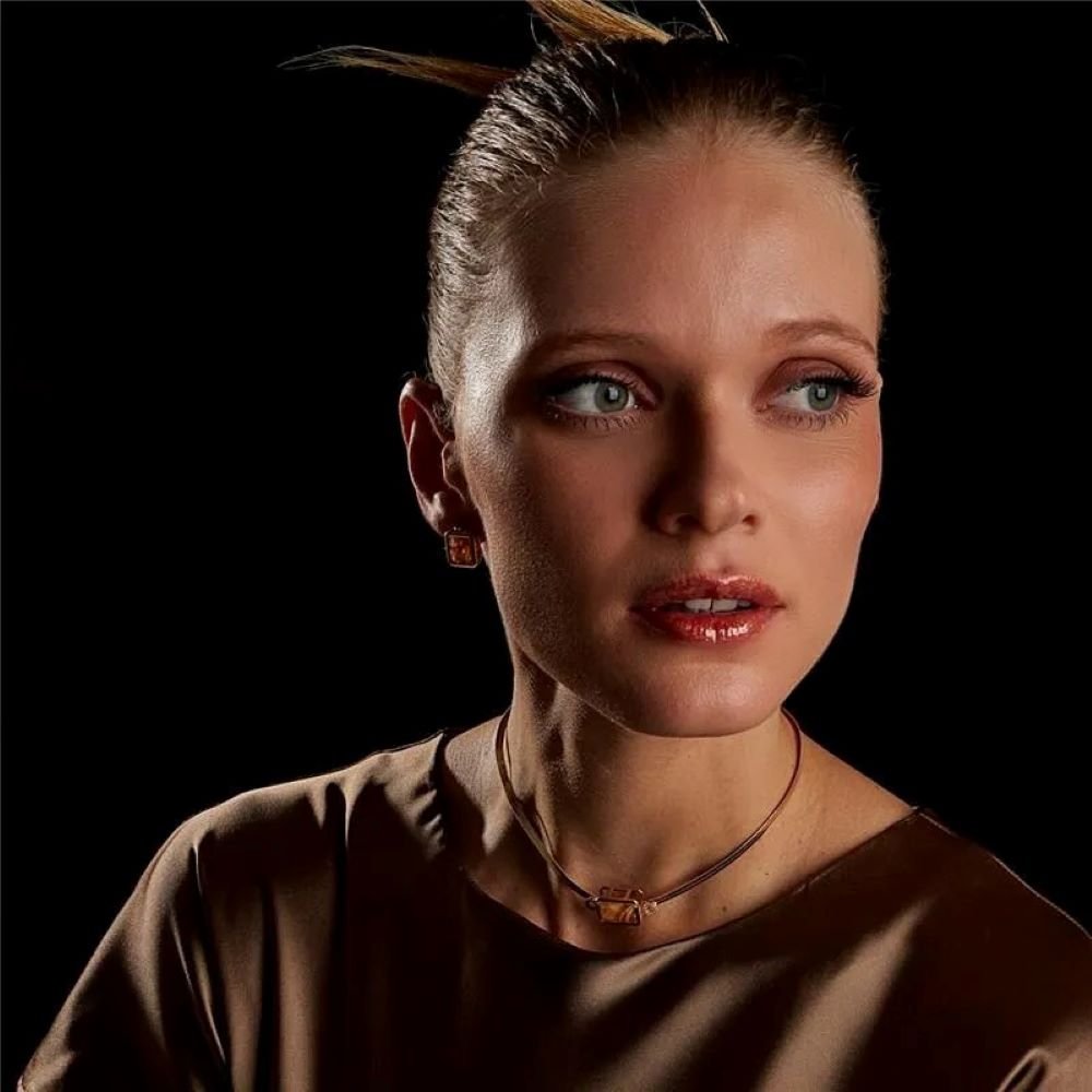 Choker Malha Fita com Quartzo Semijoia Banhado a Ouro 18K Ania Store Dourado 2