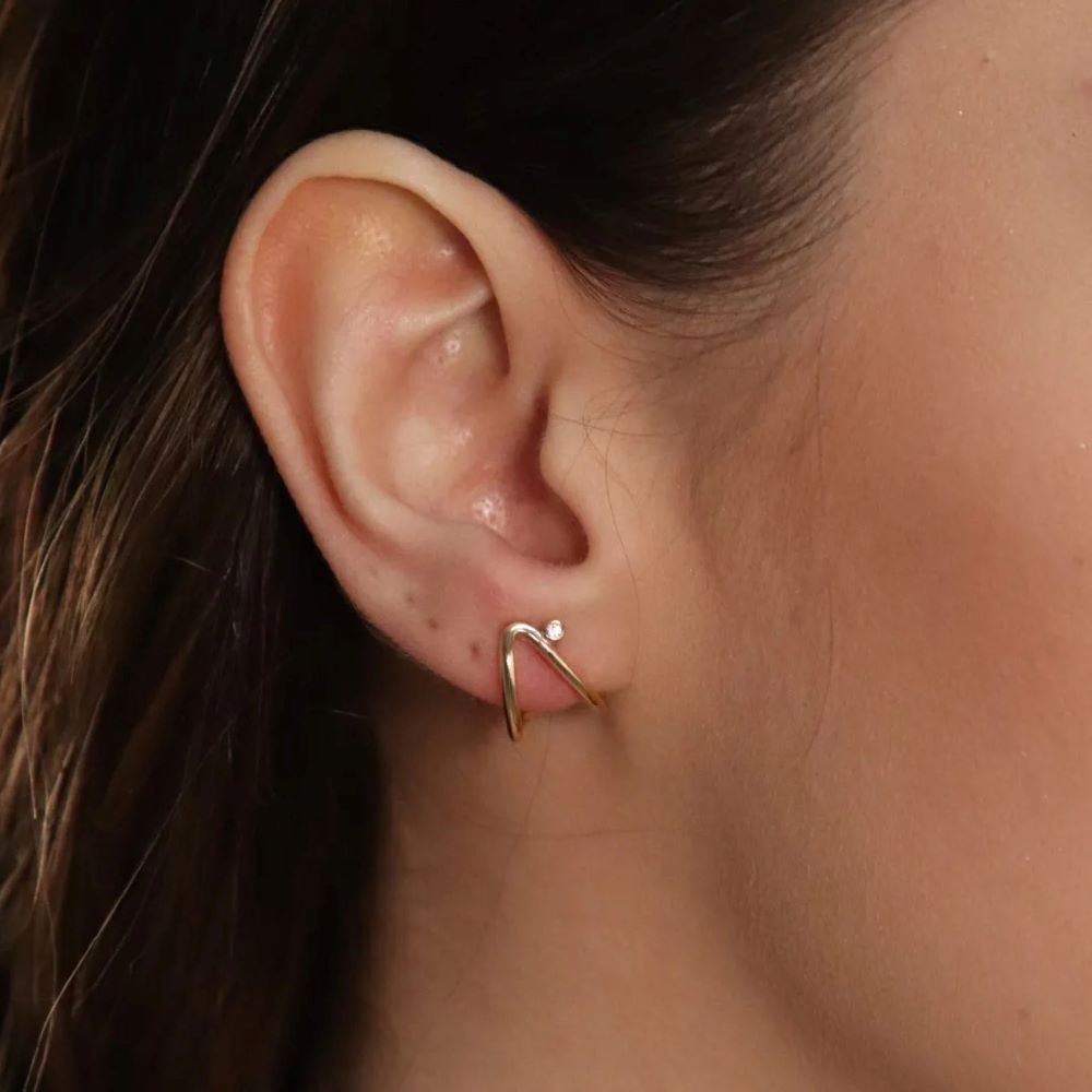 Brinco Meia Argola Pequena Semijoia Banhado a Ouro 18K Ania Store Dourado 2