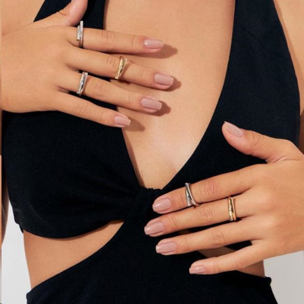 Anel Aro Torcido Liso Semijoia Banhada a Ródio Ania Store Prata 2