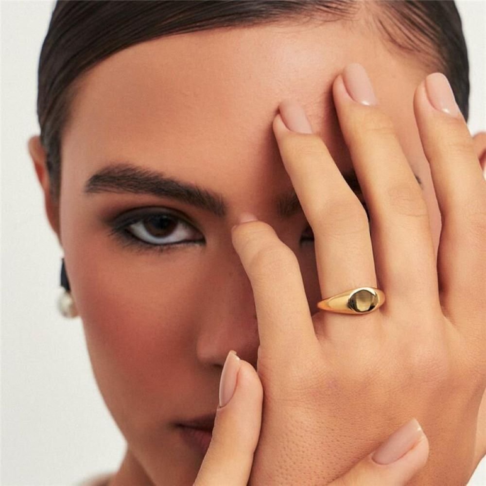 Anel Liso com Detalhe Reto Semijoia Banhada a Ouro 18K Ania Store Dourado 3