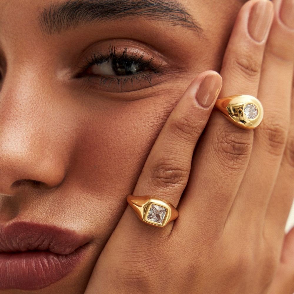 Anel Mindinho Cristal Quadrado Semijoia Banhado a Ouro 18K Ania Store Dourado 2