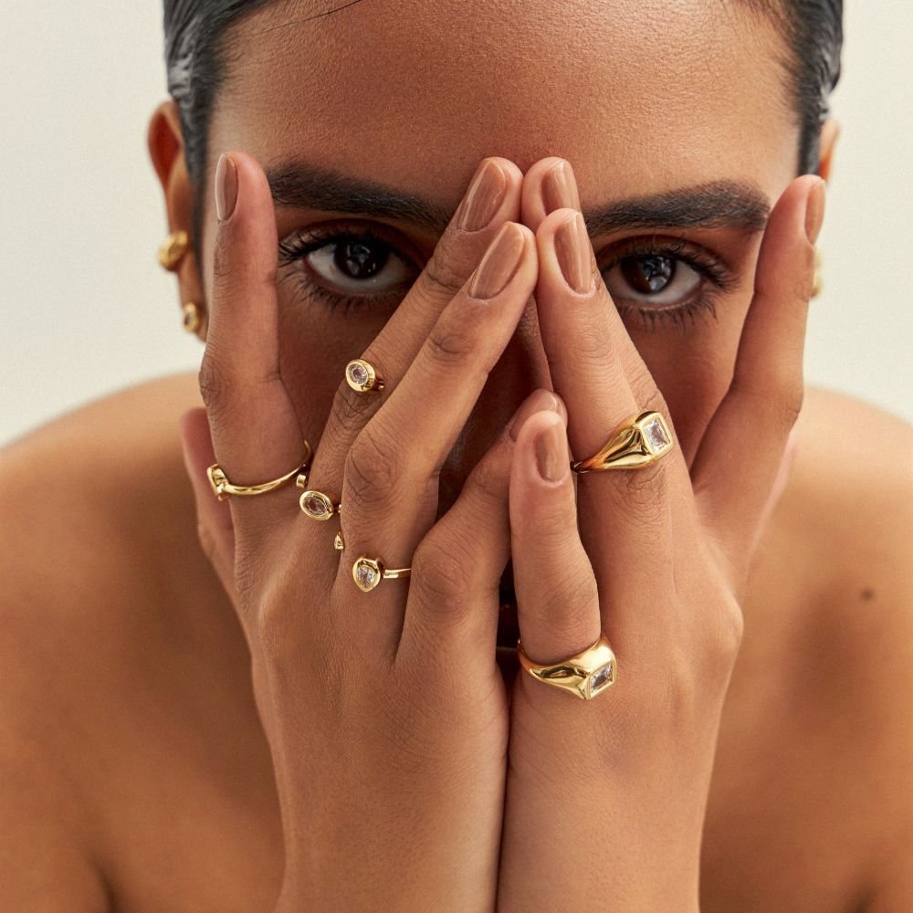 Anel Mindinho Cristal Quadrado Semijoia Banhado a Ouro 18K Ania Store Dourado 3