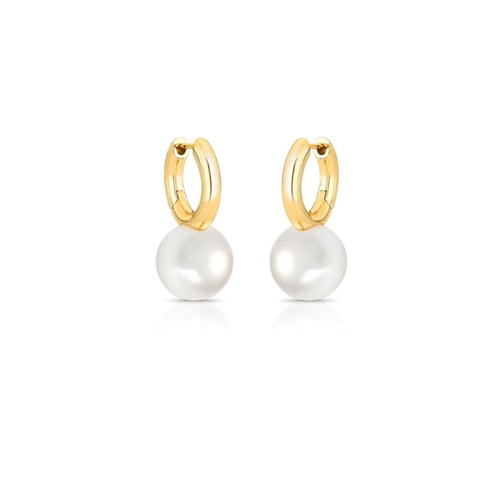 Brinco Argola Clique P com Pingente de Pérola Shell Semijoia Banhada a Ouro 18K Ania Store