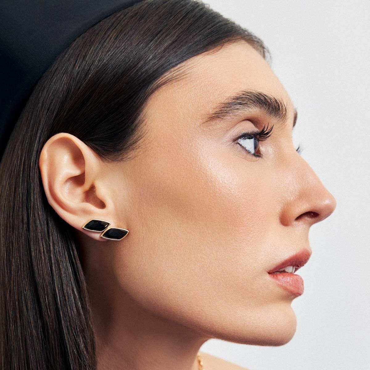 Brinco Ear Cuff Folhas Esmaltado Preto Semijoia Banhada a Ouro 18K Ania Store Dourado 2