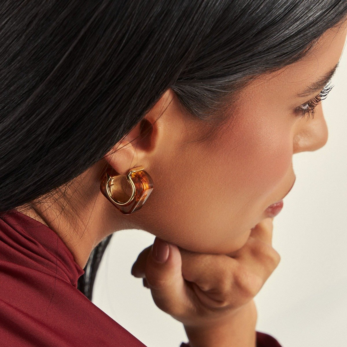 Brinco Argola Quadrada P Acetato Cor Âmbar Semijoia Banhada a Ouro 18K Ania Store Dourado 2