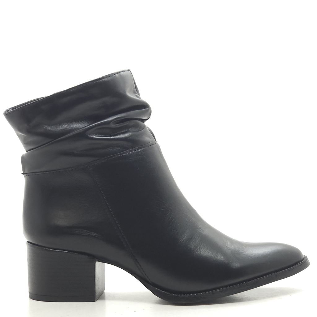 Bota Cano Baixo Enrrugada Preto 2