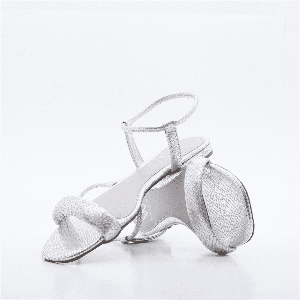 Rasteira Sandália Metalizada Prata 4