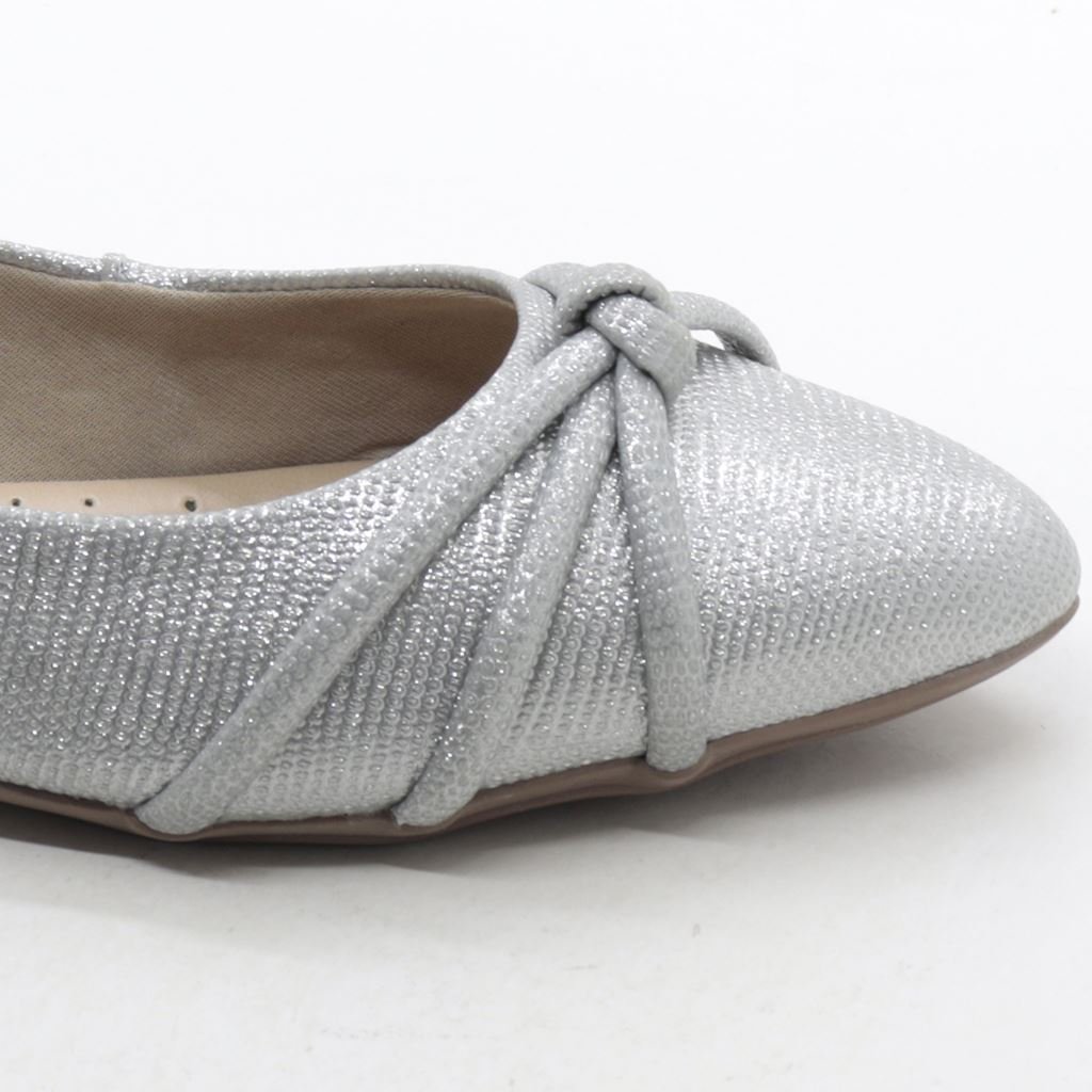 Sapatilha Bico Fino Metalizada Prata 5