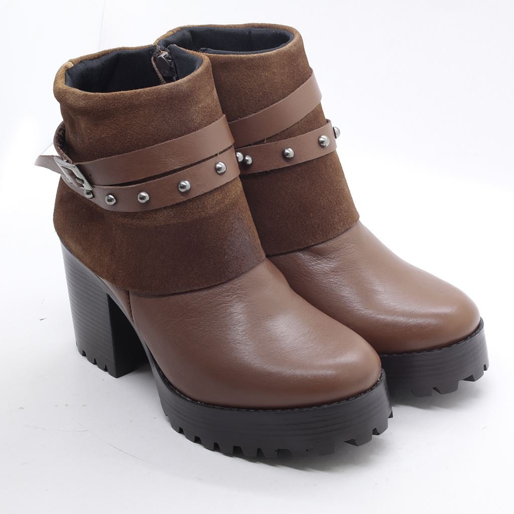 Bota Cano Baixo Fivela Detalhe Marrom 5