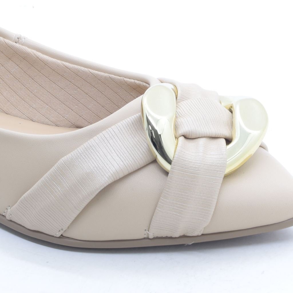 Sapatilha Bico Fino Fivela Bege 3