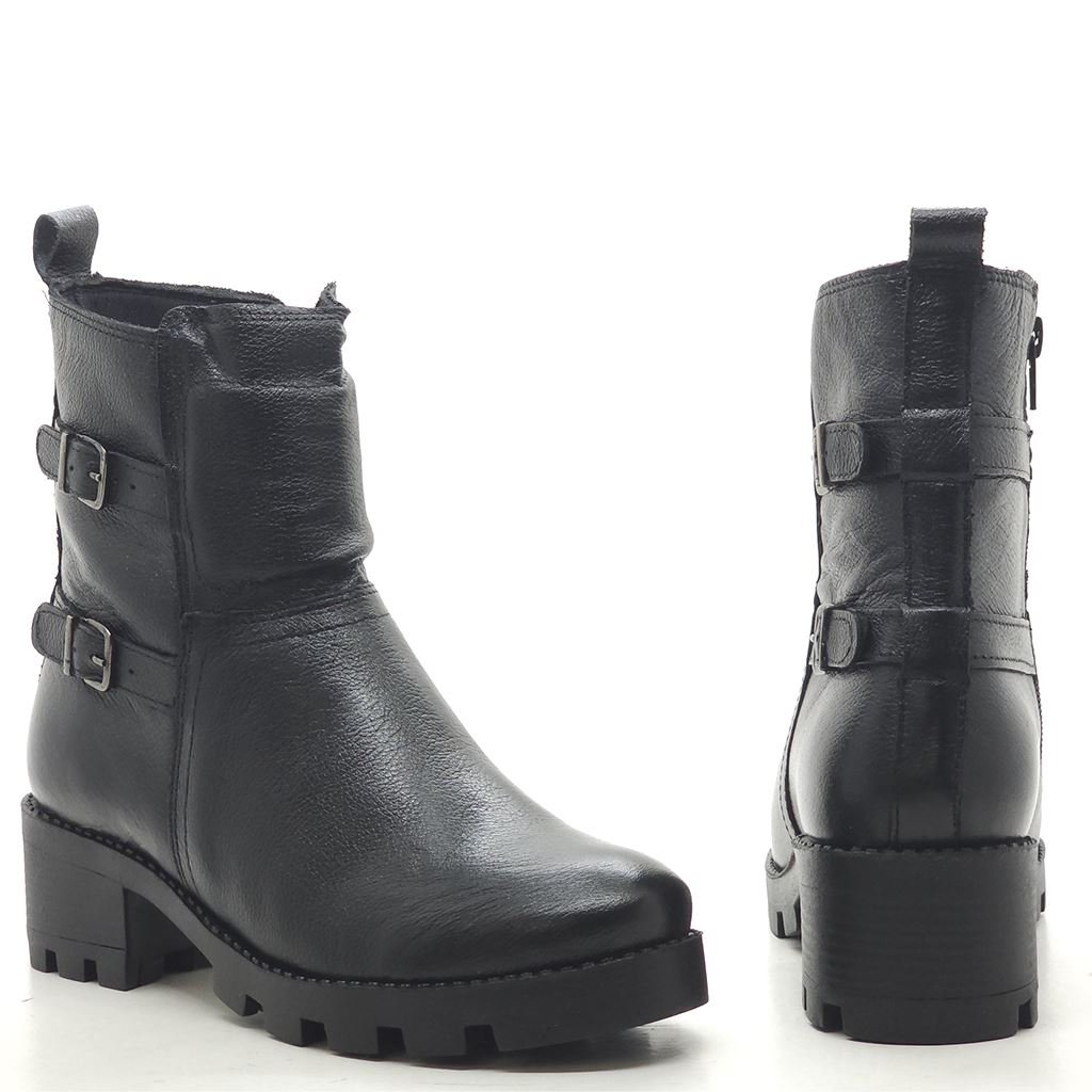 Bota Cano Baixo Couro Fivelas Preto 3