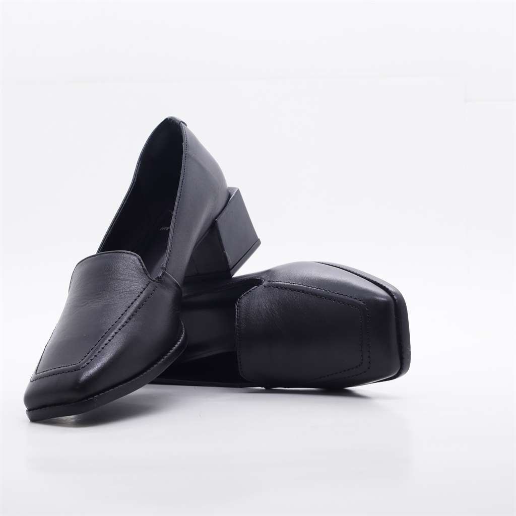 Scarpin Mocassim Couro Preto 5