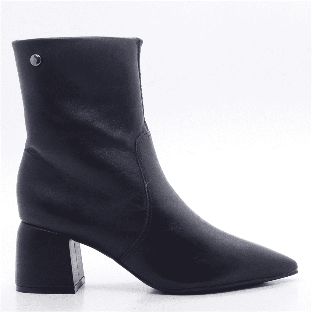 Bota Cano Baixo Bico Fino Couro Preto 2