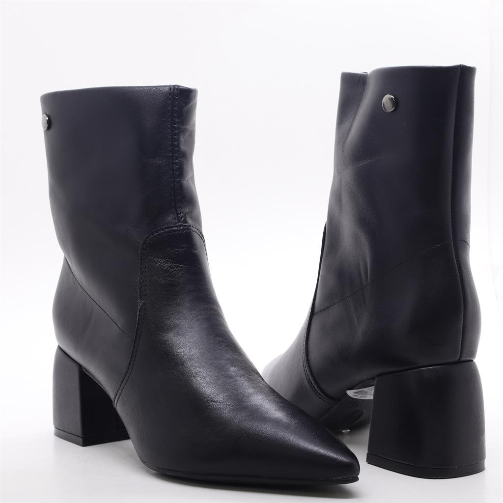 Bota Cano Baixo Bico Fino Couro Preto 5