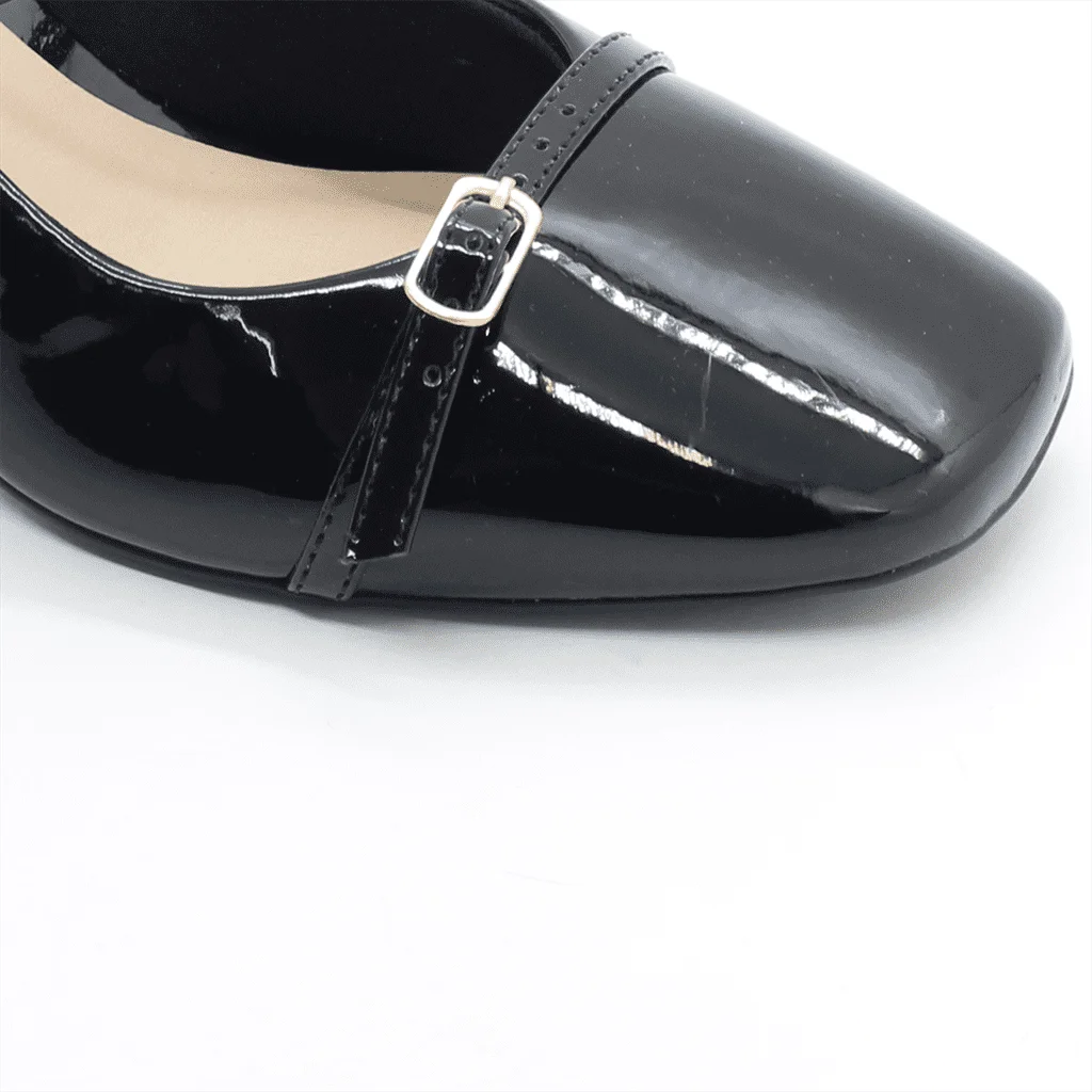 Scarpin Boneca Fivela Preto 4