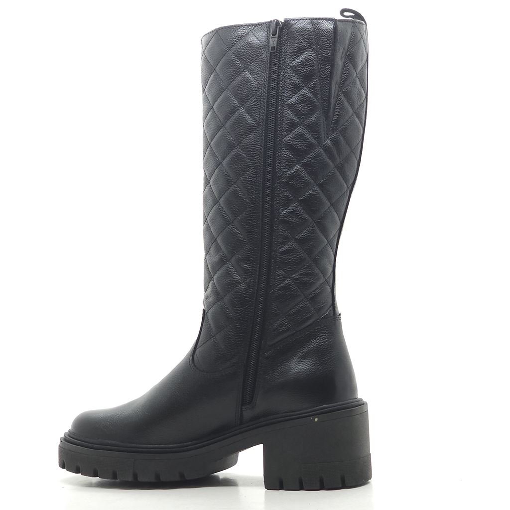Bota Cano Longo Matelassê Preto 4