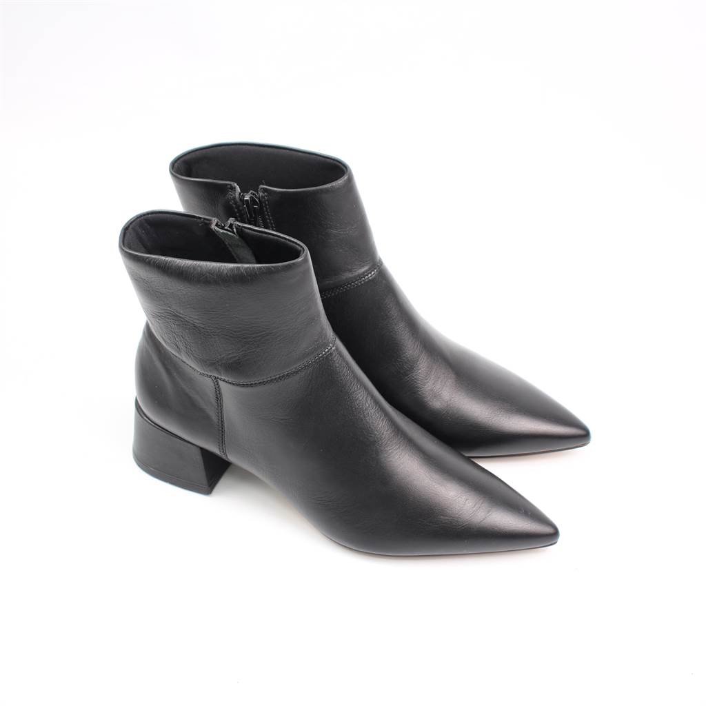 Bota Salto Bloco Cano Baixo Preto 2