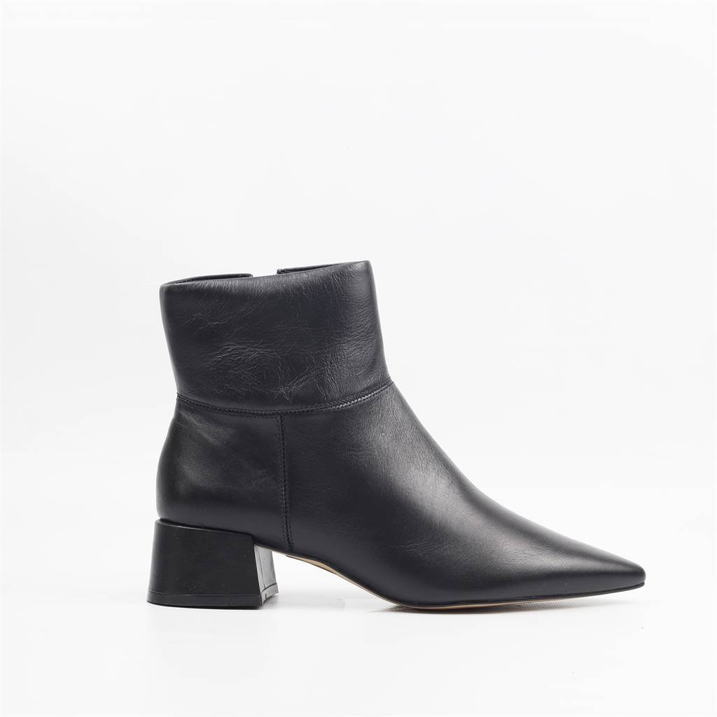 Bota Salto Bloco Cano Baixo Preto 5