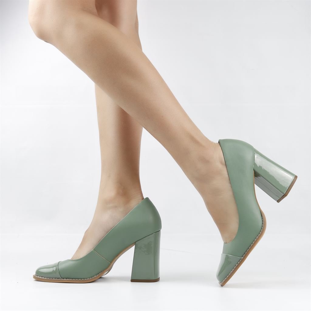 Scarpin Salto Bloco Verniz Verde 1