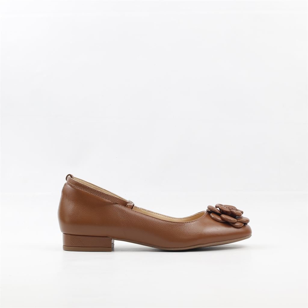 Sapatilha Couro Detalhe Marrom Claro 5