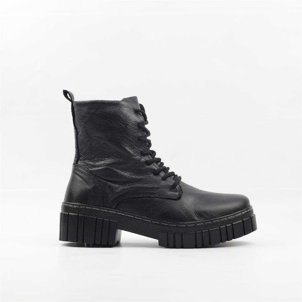 Bota Cano Baixo Couro Preto 5