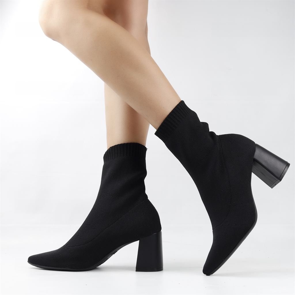 Bota Cano Baixo Salto Bloco