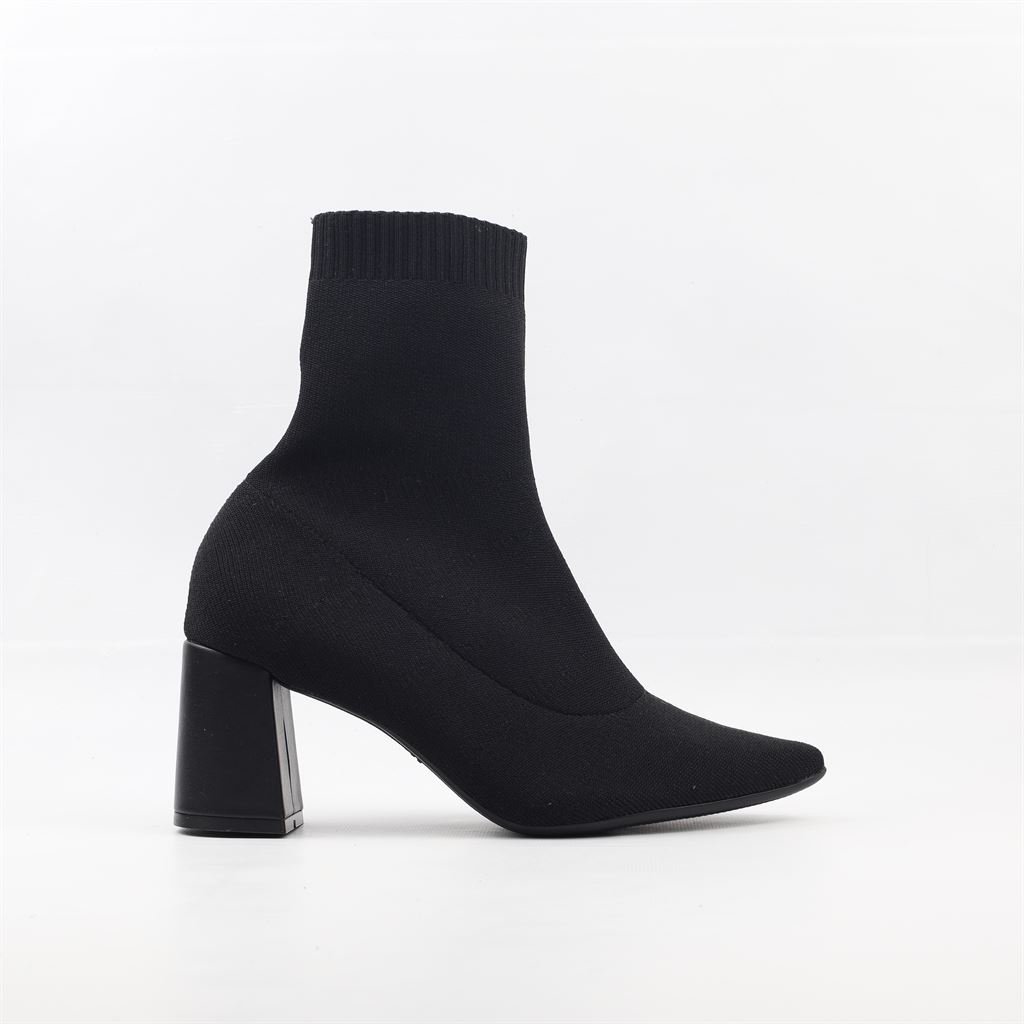 Bota Cano Baixo Salto Bloco Preto 5