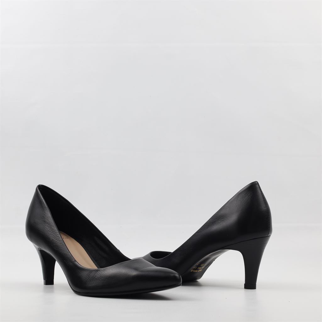 Scarpin Salto Fino Classic Preto 5