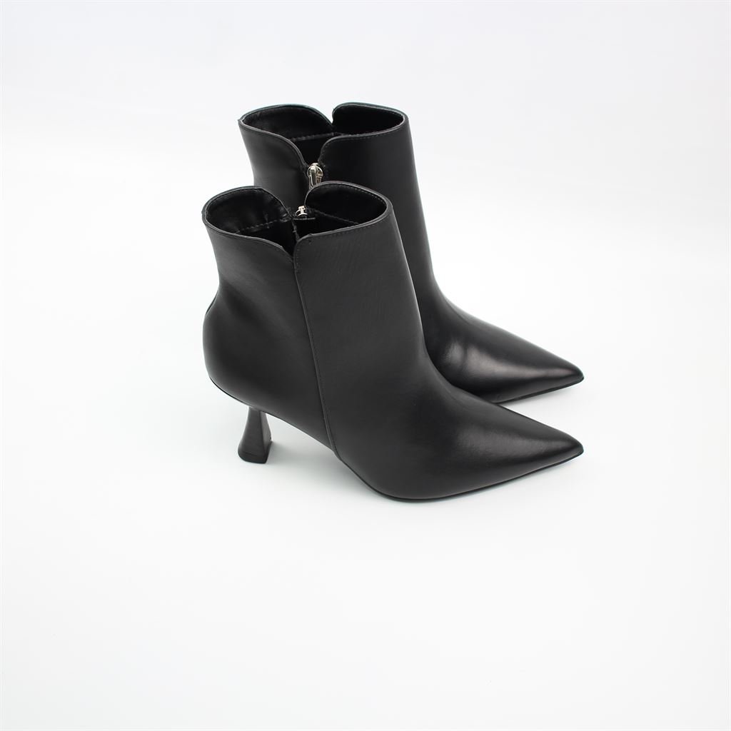 Bota Cano Baixo Salto Fino Couro Preto 2