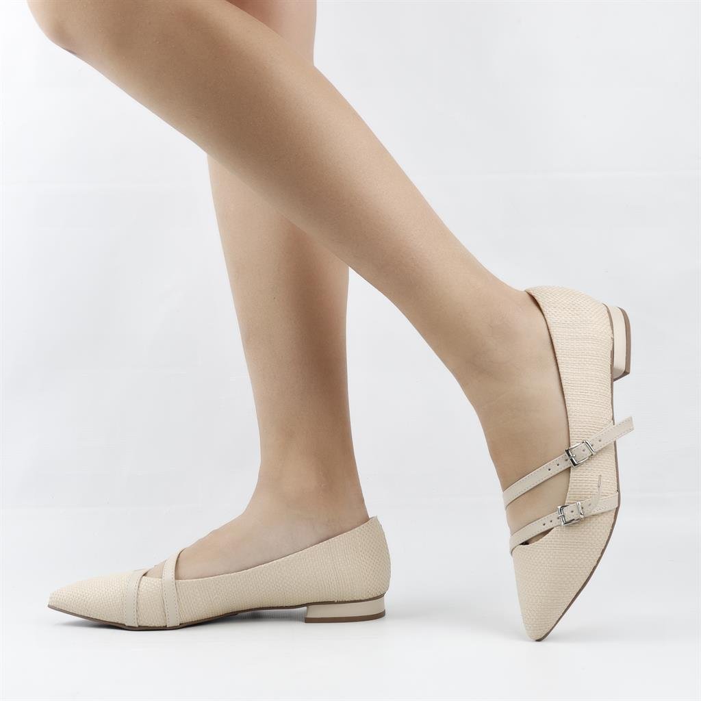 Sapatilha Bico Fino Fivelas Bege 1