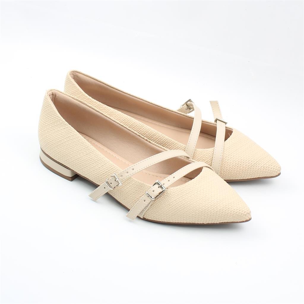 Sapatilha Bico Fino Fivelas Bege 2