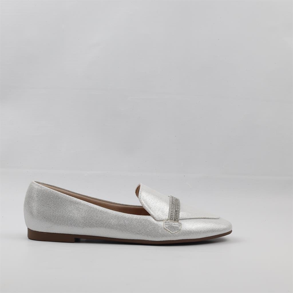 Sapatilha Mocassim Detalhe Prata 5