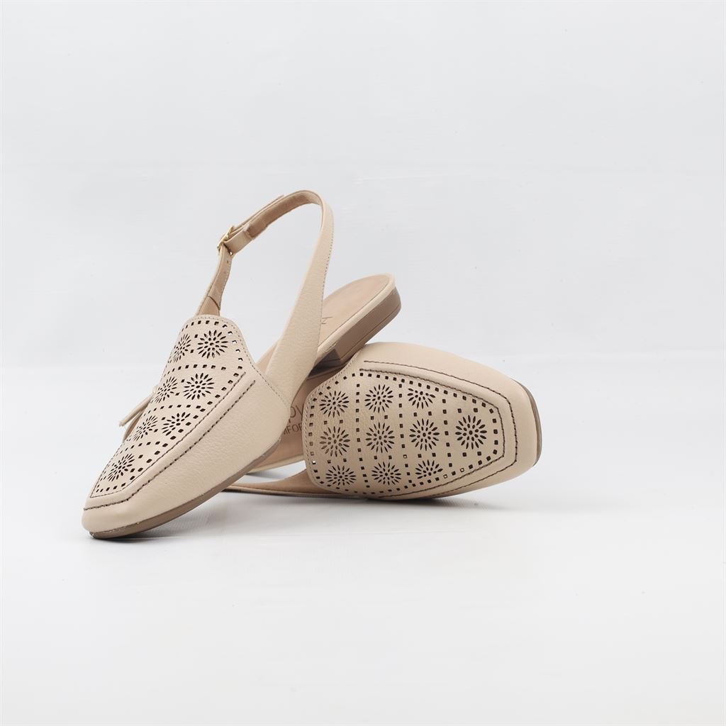 Mocassim Slingback Detalhe Bege 4