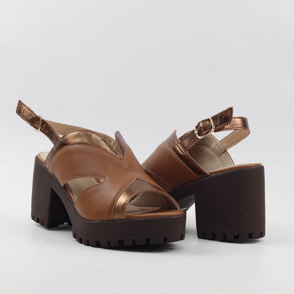 Sandália Salto Bloco Tratorado Marrom 4