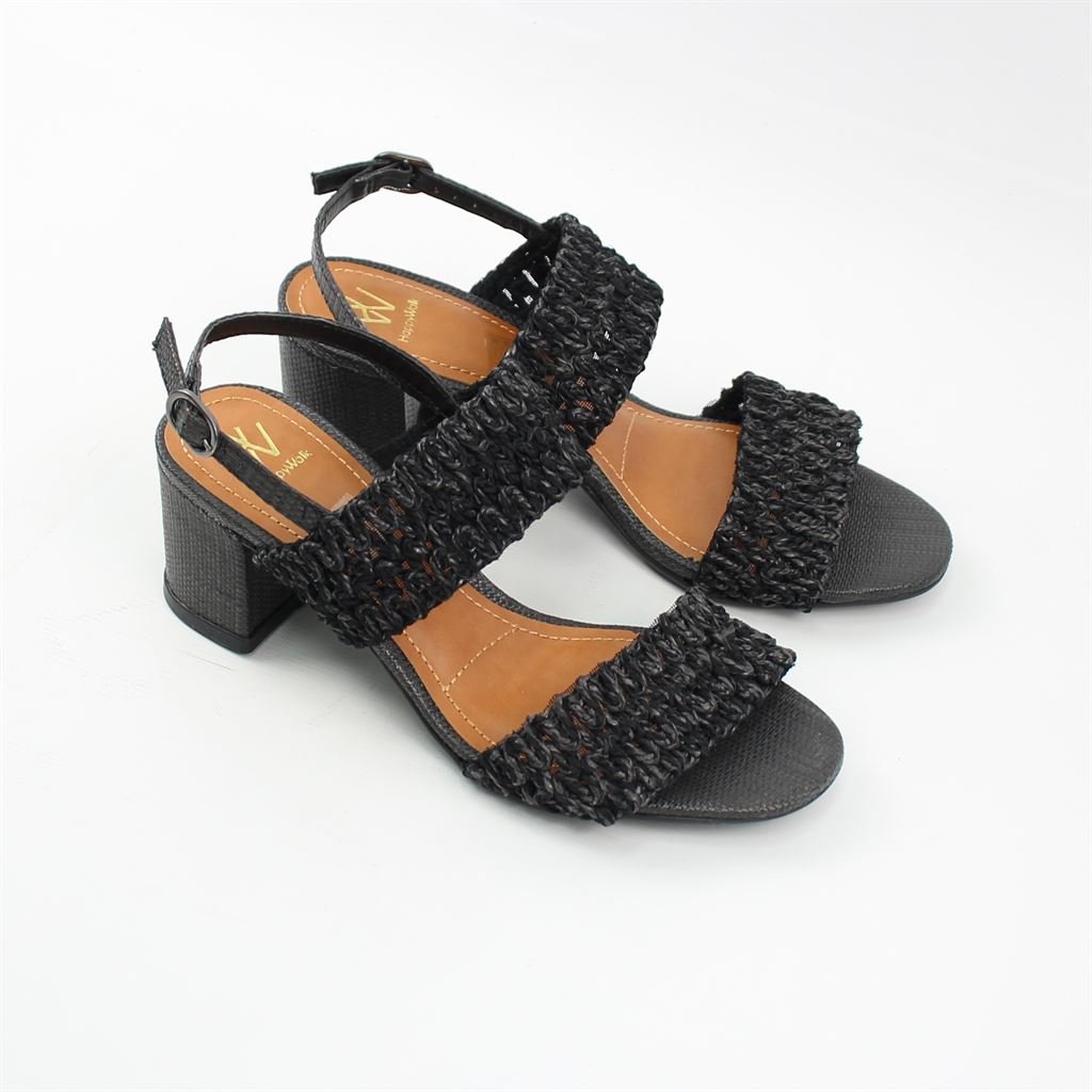 Sandália Salto Bloco Bordada Preto 2