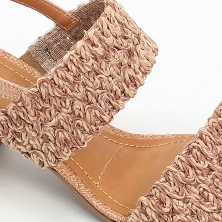 Sandália Salto Bloco Bordada Marrom 3