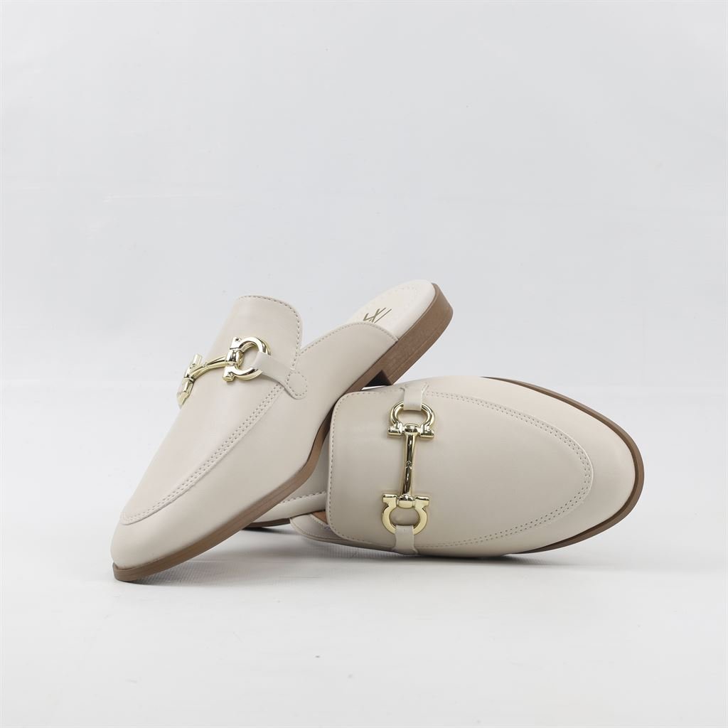 Mule Detalhe Metal Branco 4