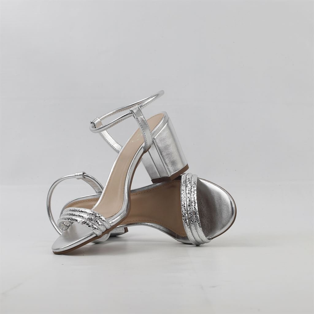 Sandália Salto Bloco Metalizada Prata 4