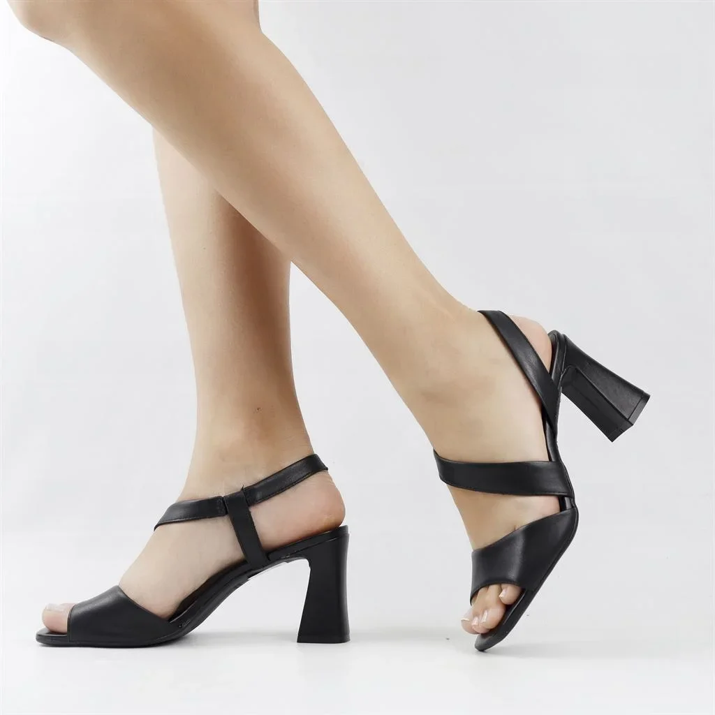 Sandália Salto Bloco Couro Preto 5